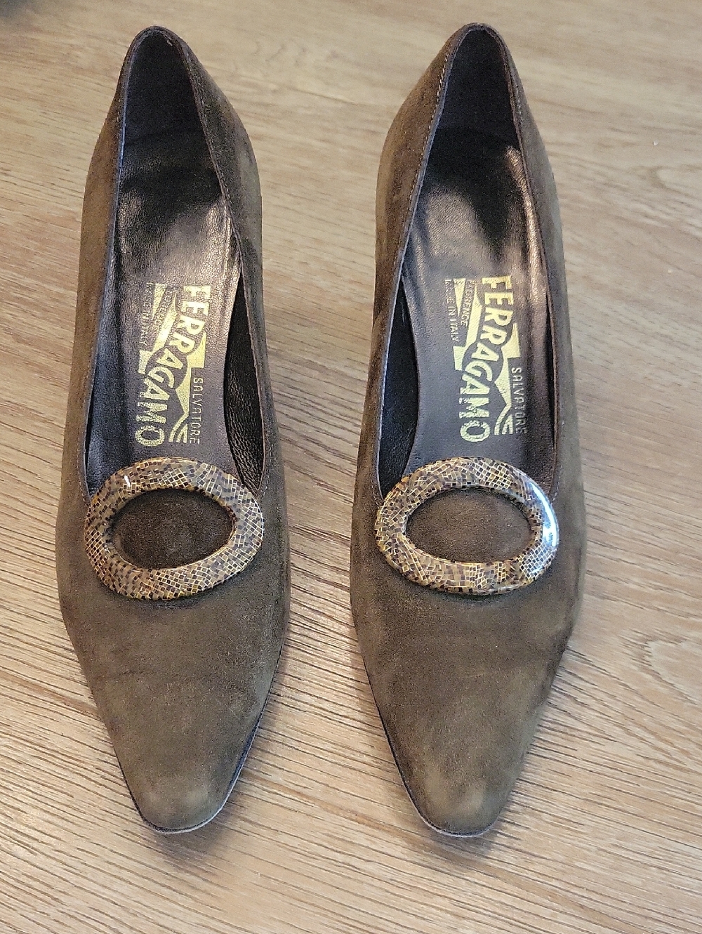 Salvatore Ferragamo suede pumps size 6.5B